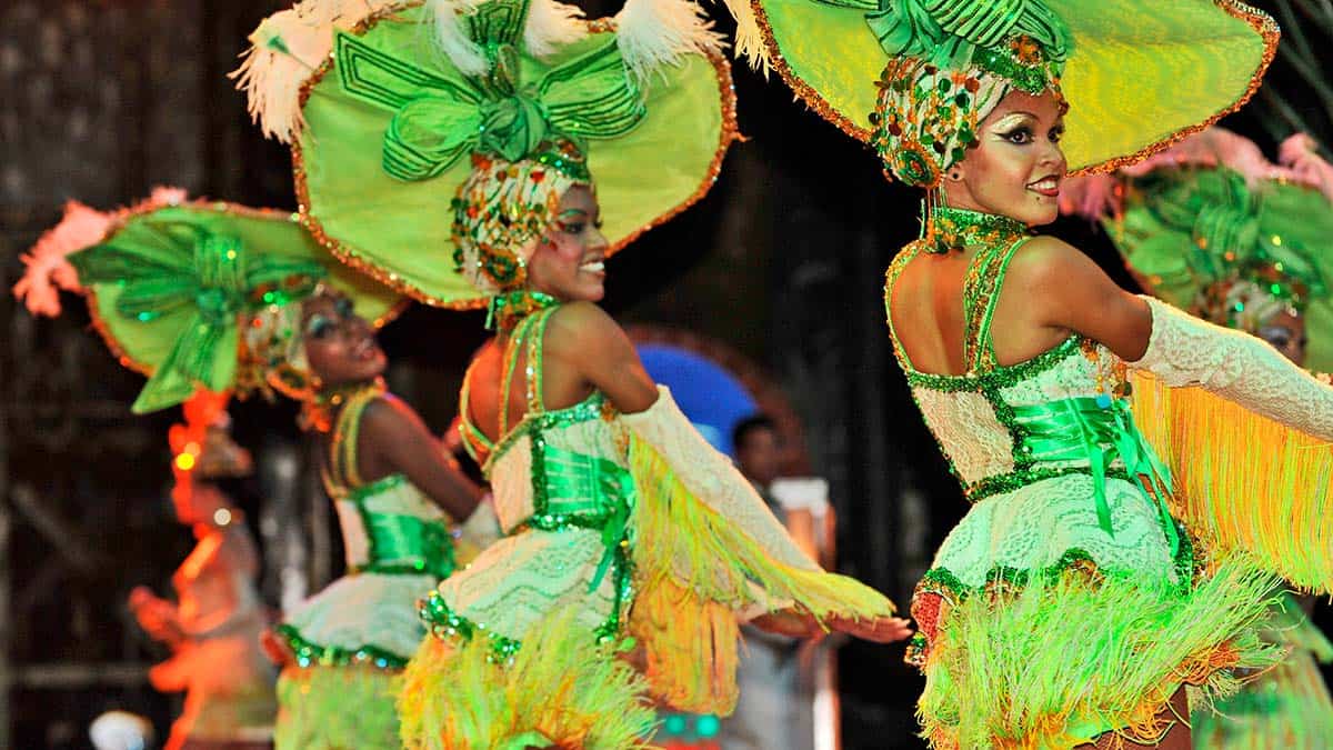 Skydream Travel custom tours - festival and dance performances